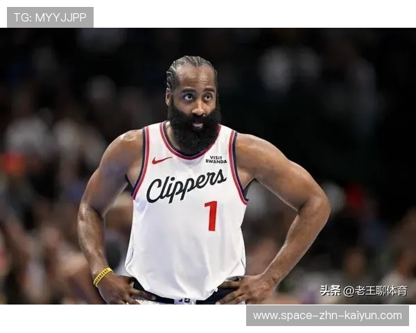 哈登加速突分为76人打开得分通道